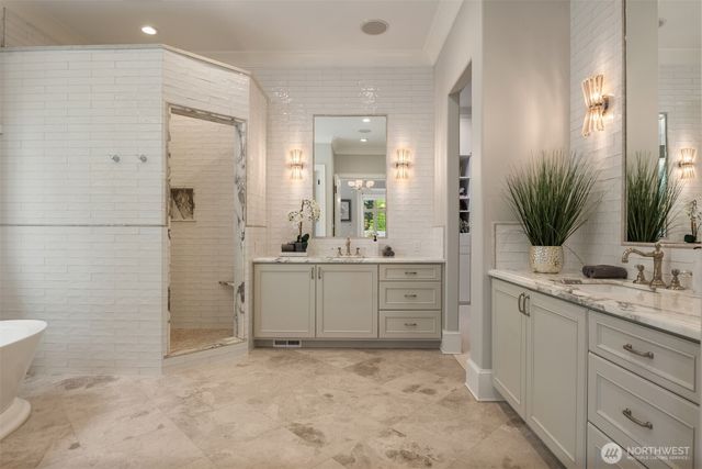 13024 167th Avenue NE, Redmond, WA 98052