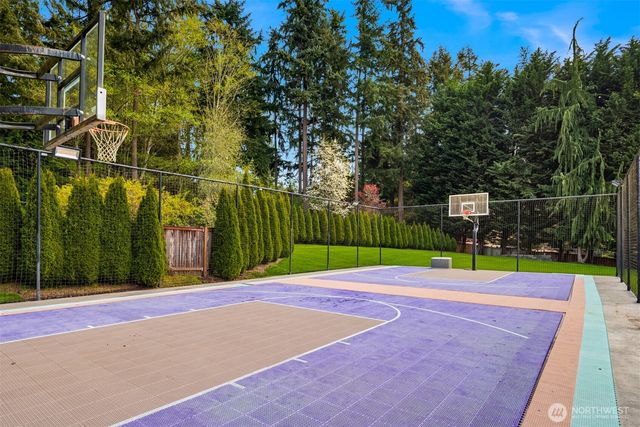 13024 167th Avenue NE, Redmond, WA 98052