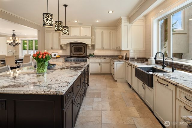 13024 167th Avenue NE, Redmond, WA 98052