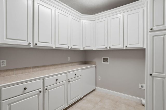 563 Scruggs, Sumrall, MS 39482