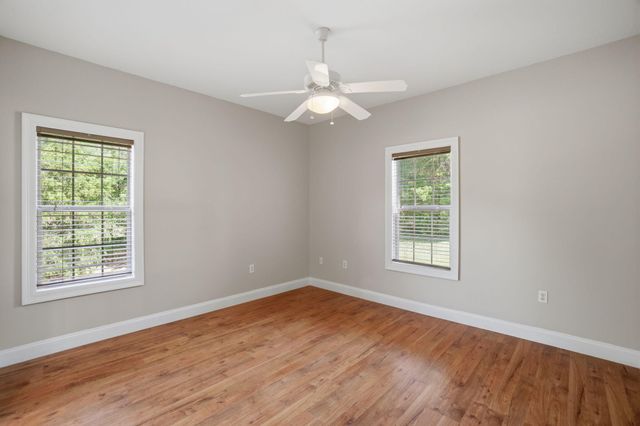 563 Scruggs, Sumrall, MS 39482