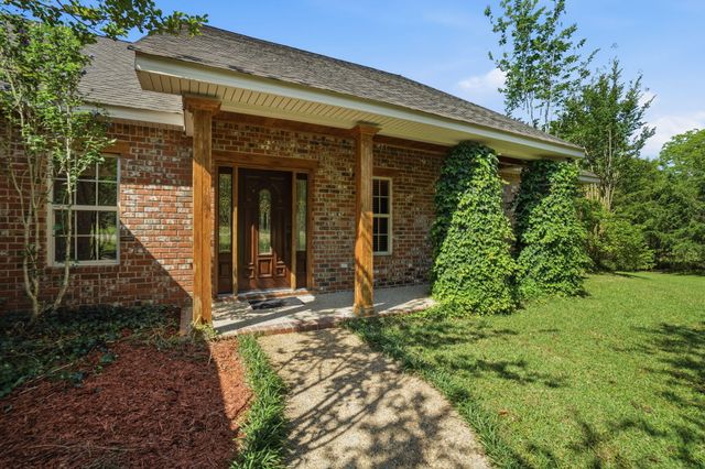 563 Scruggs, Sumrall, MS 39482