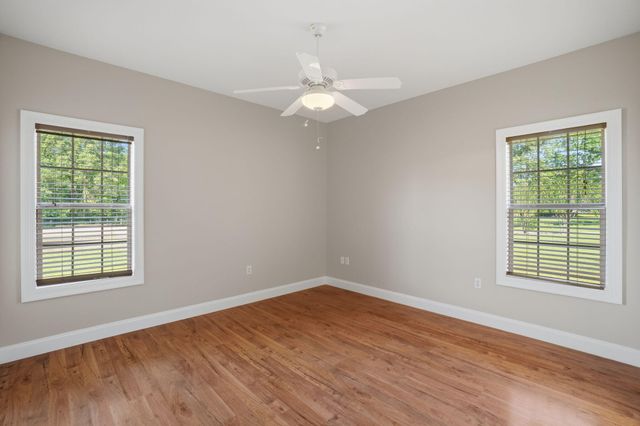 563 Scruggs, Sumrall, MS 39482