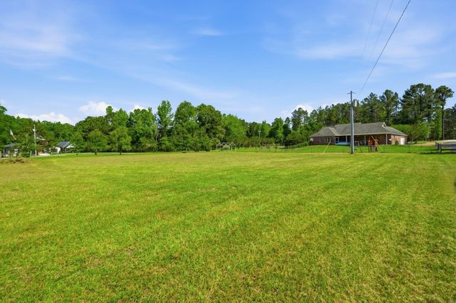 563 Scruggs, Sumrall, MS 39482