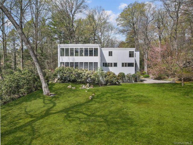 52 Whippoorwill Lake Road, Chappaqua, NY 10514
