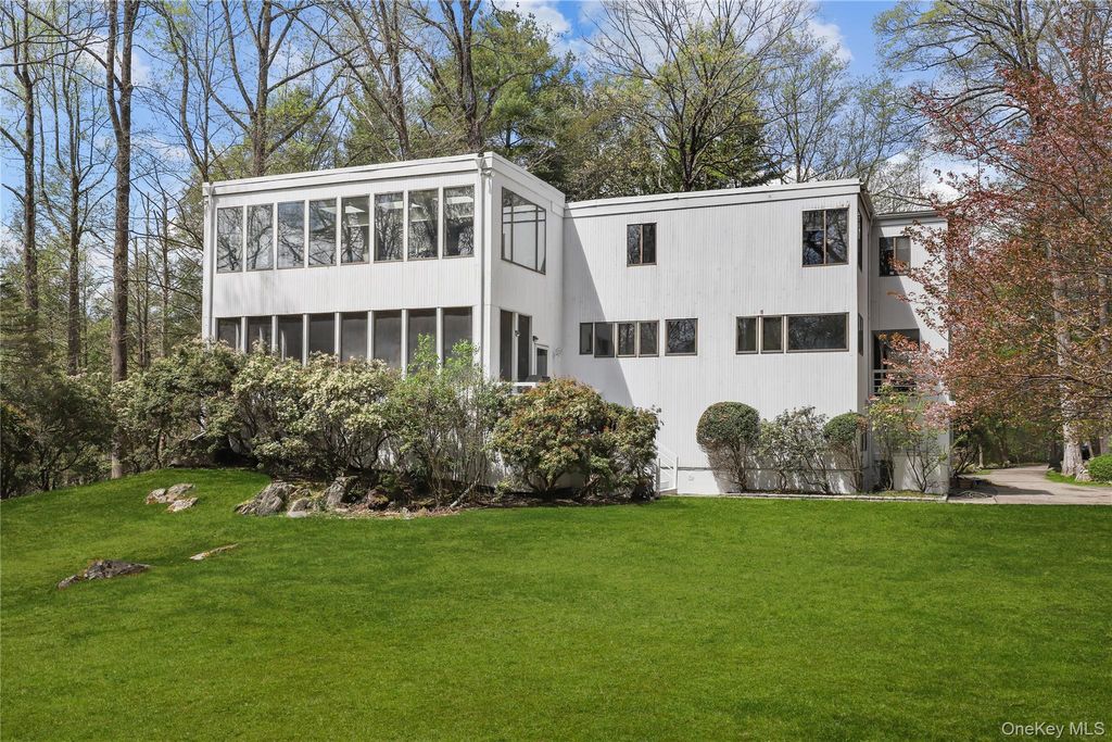 52 Whippoorwill Lake Road, Chappaqua, NY 10514