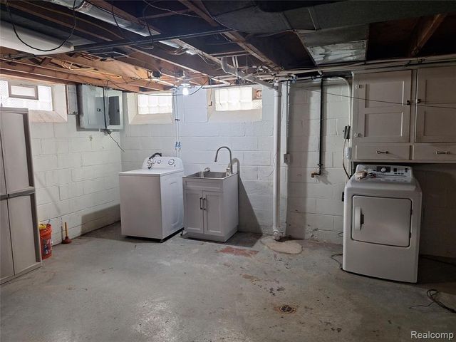 607 S Connecticut Street, Royal Oak, MI 48067