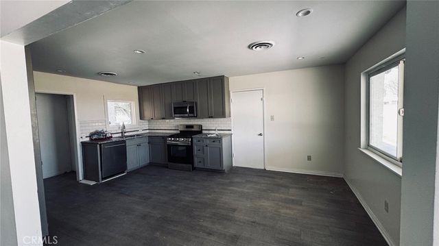 45208 17th W, Lancaster, CA 93534