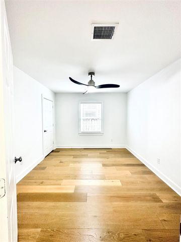 4808 Avenue S A, Galveston, TX 77551