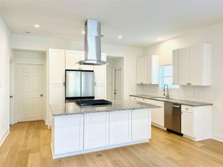 4808 Avenue S A, Galveston, TX 77551