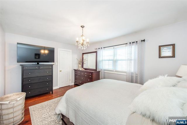 230 Avenue A, Bayonne, NJ 07002