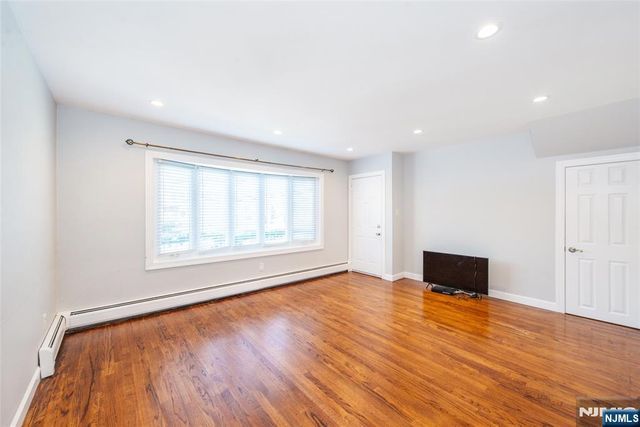 230 Avenue A, Bayonne, NJ 07002