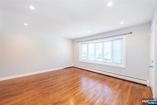 230 Avenue A, Bayonne, NJ 07002