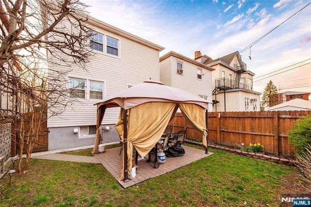 230 Avenue A, Bayonne, NJ 07002