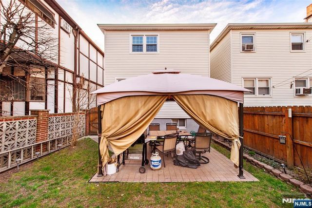 230 Avenue A, Bayonne, NJ 07002