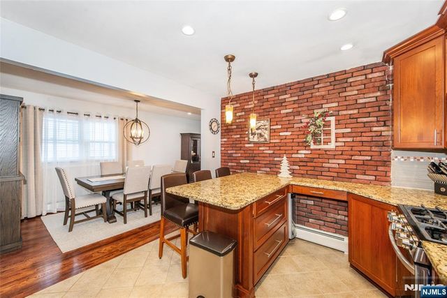 230 Avenue A, Bayonne, NJ 07002