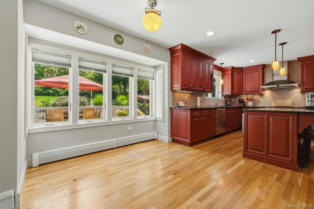 3160 Arbour Lane, Yorktown Heights, NY 10598