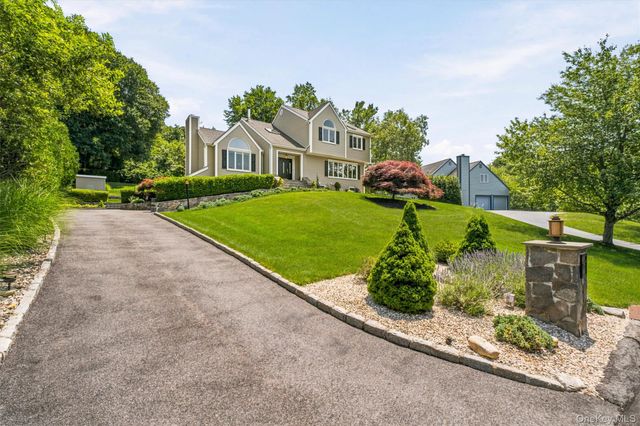 3160 Arbour Lane, Yorktown Heights, NY 10598