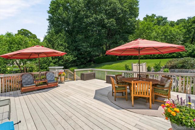 3160 Arbour Lane, Yorktown Heights, NY 10598