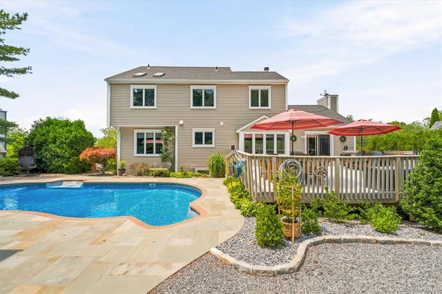 3160 Arbour Lane, Yorktown Heights, NY 10598