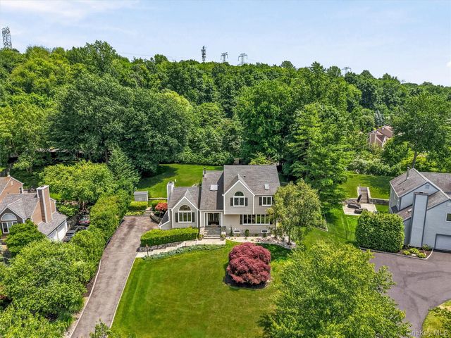 3160 Arbour Lane, Yorktown Heights, NY 10598