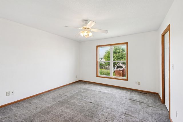 112 NE Allison Avenue, Elkhart, IA 50073