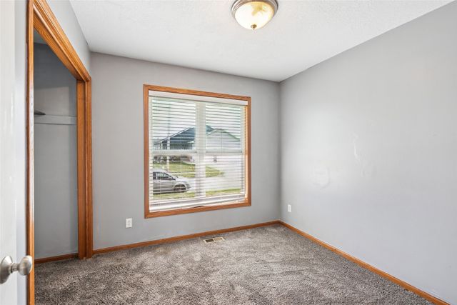 112 NE Allison Avenue, Elkhart, IA 50073