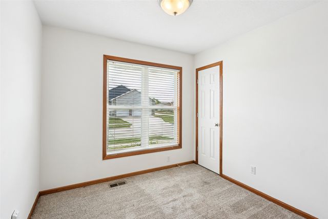 112 NE Allison Avenue, Elkhart, IA 50073