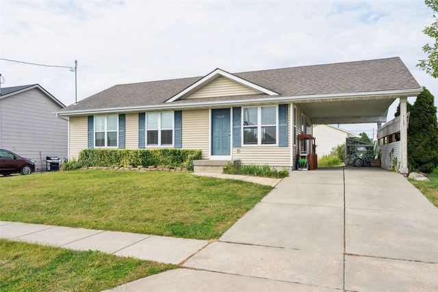 112 NE Allison Avenue, Elkhart, IA 50073