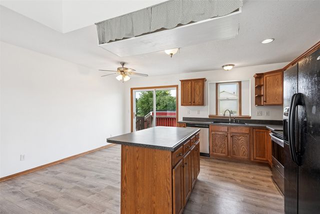 112 NE Allison Avenue, Elkhart, IA 50073