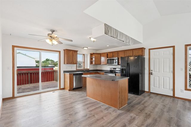 112 NE Allison Avenue, Elkhart, IA 50073