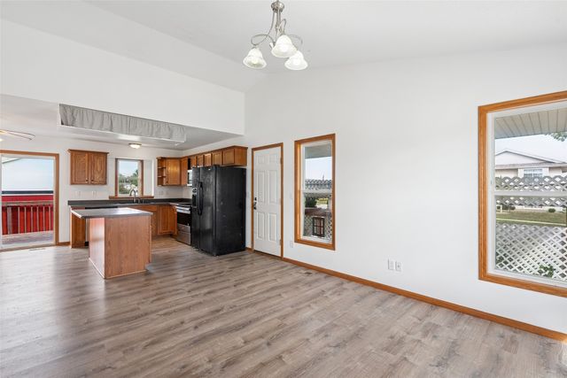 112 NE Allison Avenue, Elkhart, IA 50073