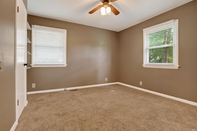 6210 Roger Park Court, Evansville, IN 47715