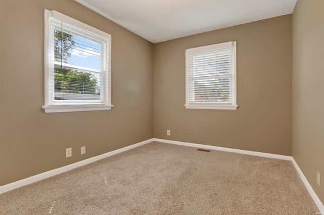 6210 Roger Park Court, Evansville, IN 47715