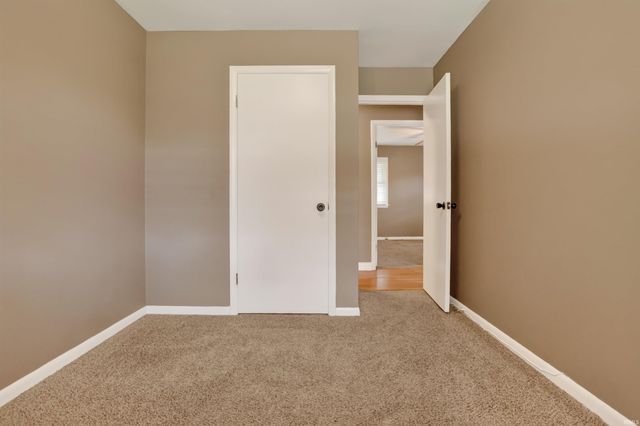 6210 Roger Park Court, Evansville, IN 47715