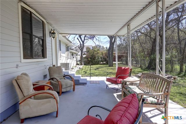 1135 N Penelope Street, Belton, TX 76513