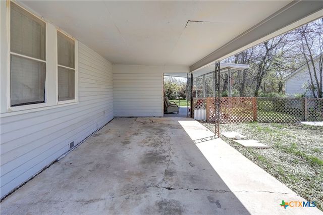 1135 N Penelope Street, Belton, TX 76513