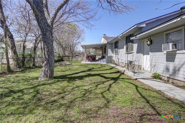 1135 N Penelope Street, Belton, TX 76513