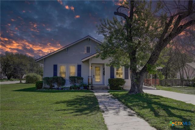 1135 N Penelope Street, Belton, TX 76513