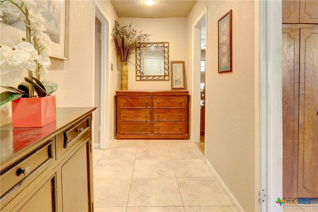 1135 N Penelope Street, Belton, TX 76513