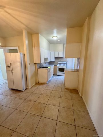 2922 Barnes Avenue 6E, Bronx, NY 10467