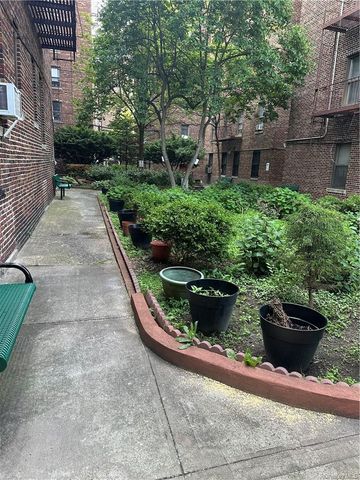 2922 Barnes Avenue 6E, Bronx, NY 10467