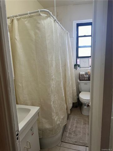 2922 Barnes Avenue 6E, Bronx, NY 10467