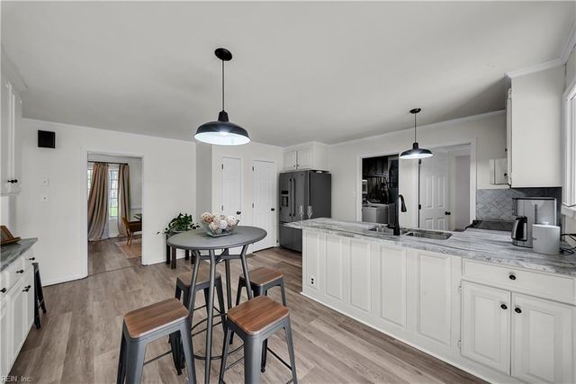 117 Wind Forest LN, Yorktown, VA 23692