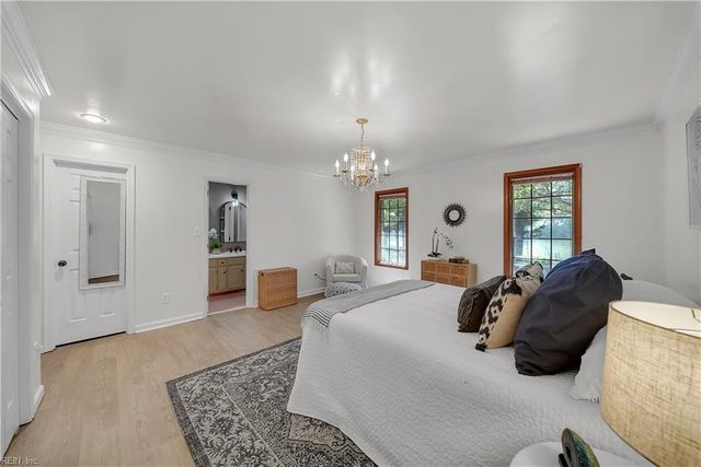 117 Wind Forest LN, Yorktown, VA 23692