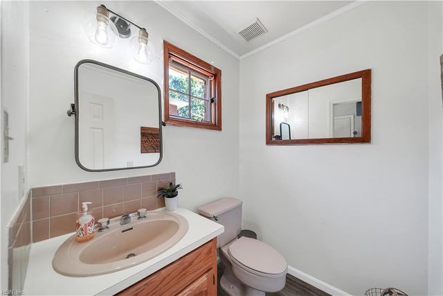 117 Wind Forest LN, Yorktown, VA 23692