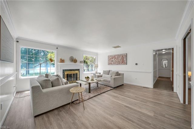 117 Wind Forest LN, Yorktown, VA 23692