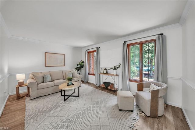 117 Wind Forest LN, Yorktown, VA 23692