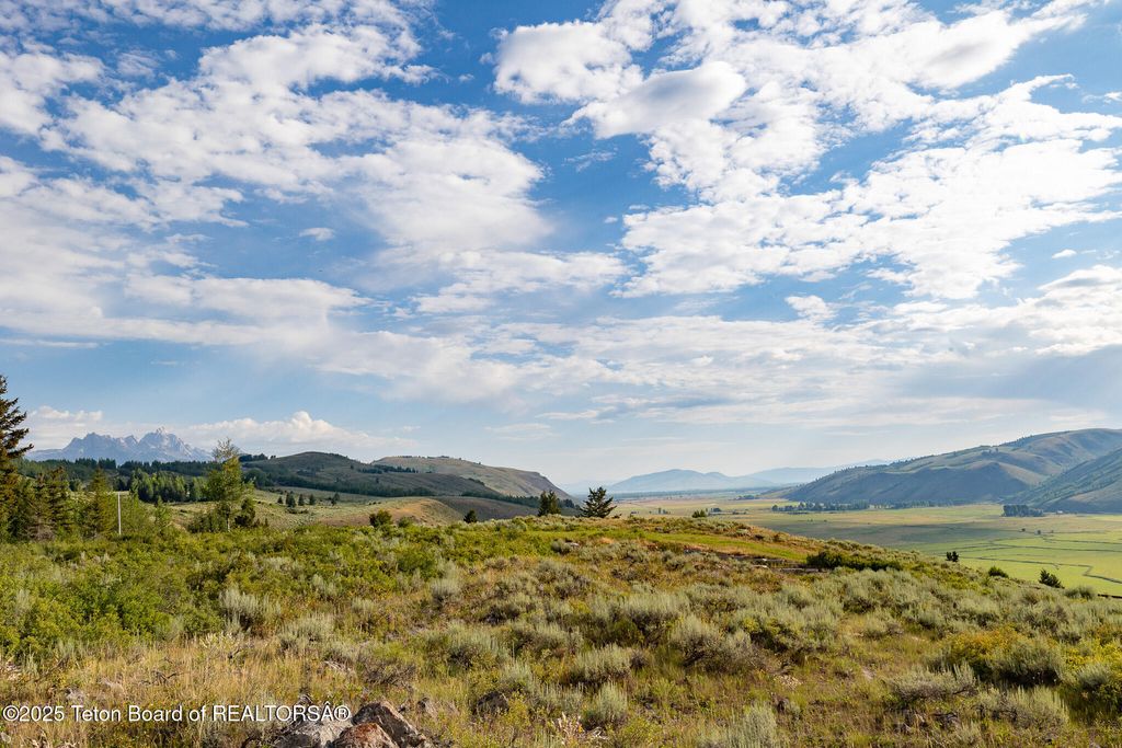 400 RED TAIL BUTTE Road, Jackson, WY 83001 photo 23