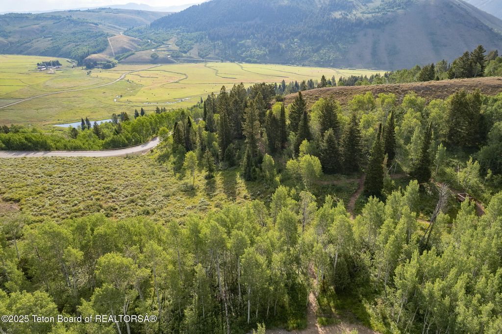 400 RED TAIL BUTTE Road, Jackson, WY 83001 photo 26